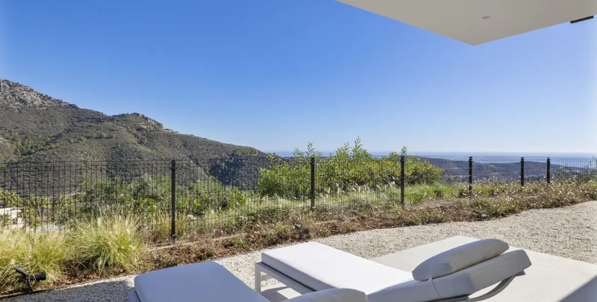 Краткосрочная аренда  отдельно стоящей виллы в Benahavís 25