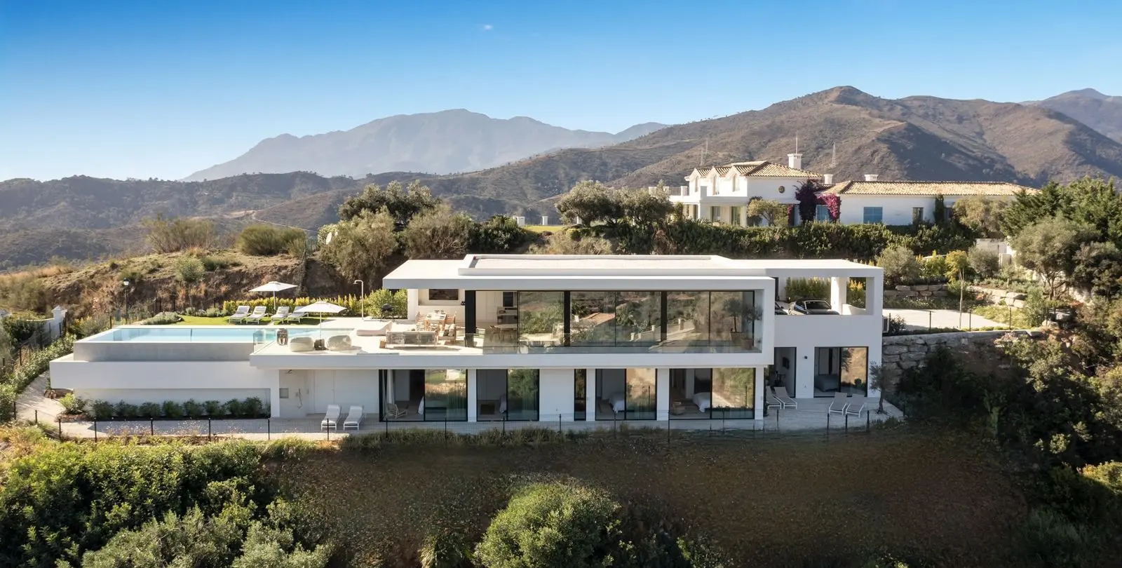 Venta de villa independiente en Benahavís 1