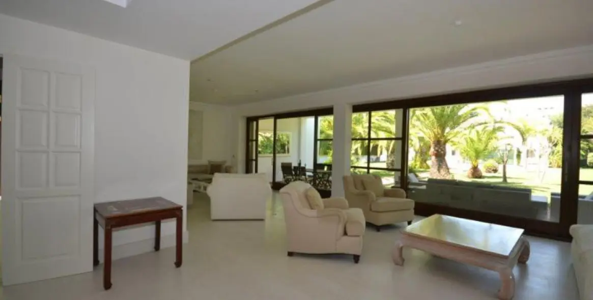 Продажа  отдельно стоящей виллы в Guadalmina Baja 7