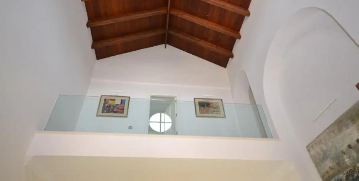 Продажа  отдельно стоящей виллы в Guadalmina Baja 15