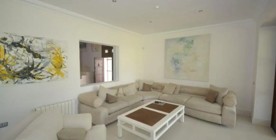 Long-term rent of detached villa in Guadalmina Baja 22