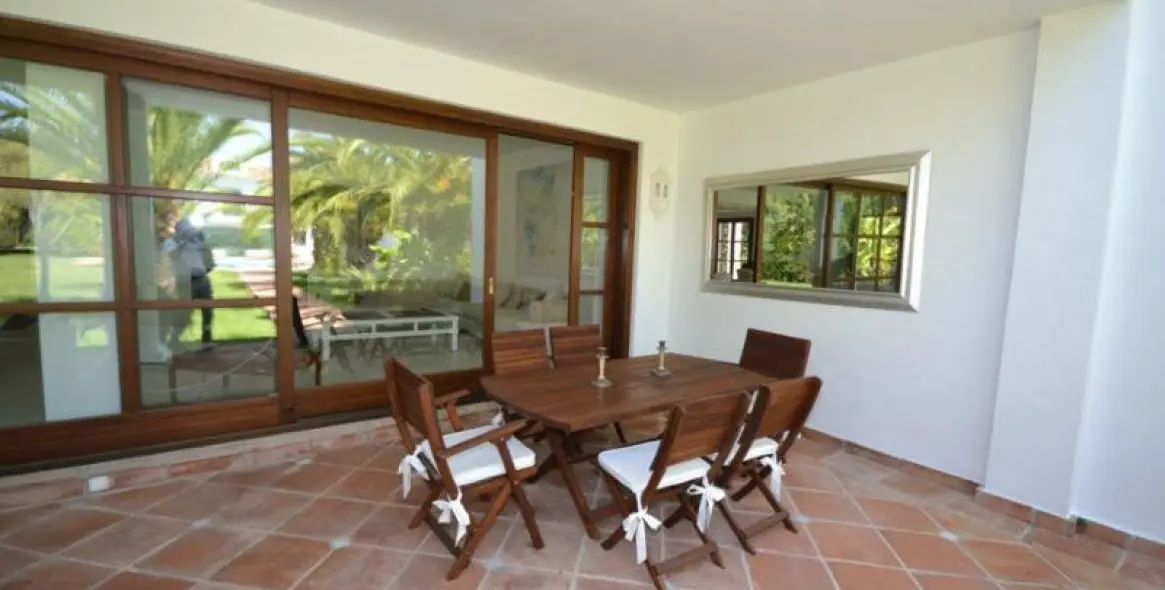 Long-term rent of detached villa in Guadalmina Baja 23