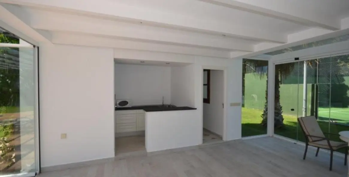 Long-term rent of detached villa in Guadalmina Baja 28