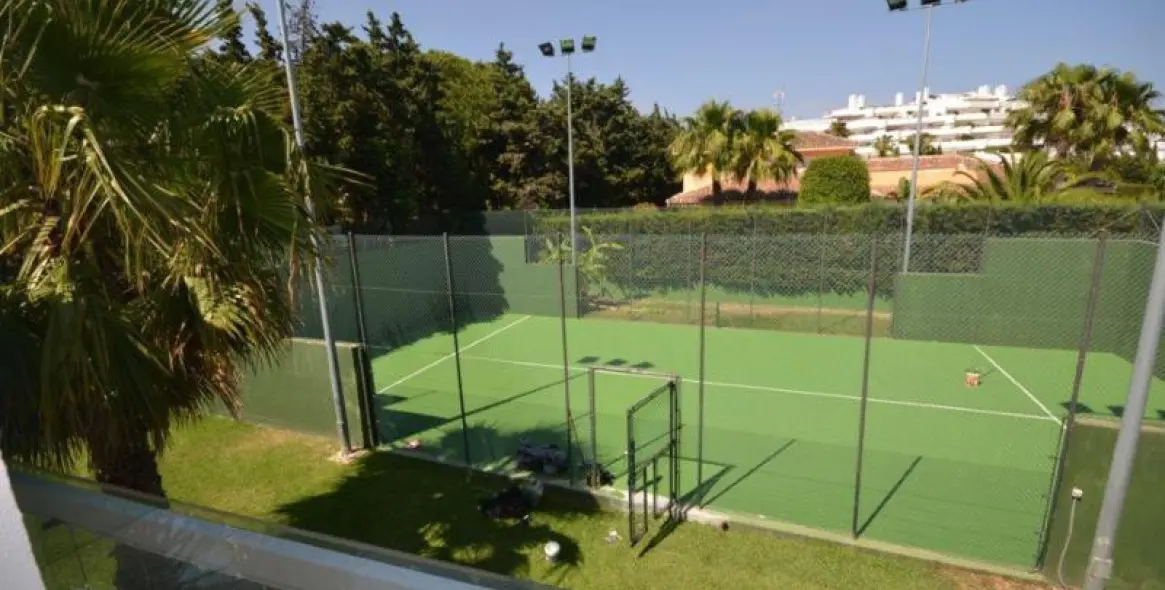 Long-term rent of detached villa in Guadalmina Baja 29