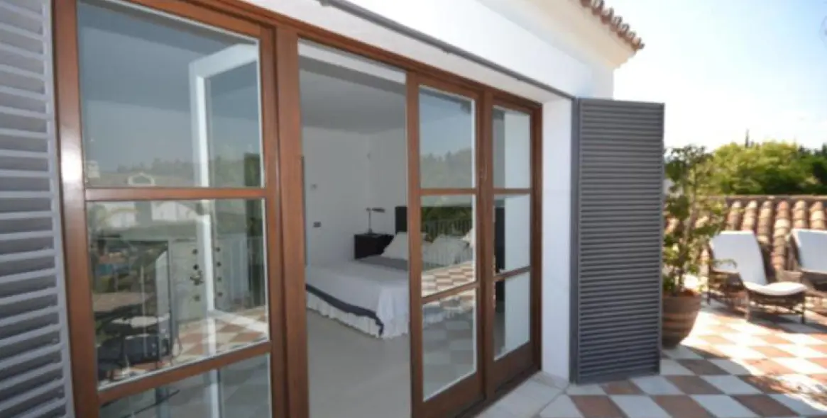 Long-term rent of detached villa in Guadalmina Baja 37