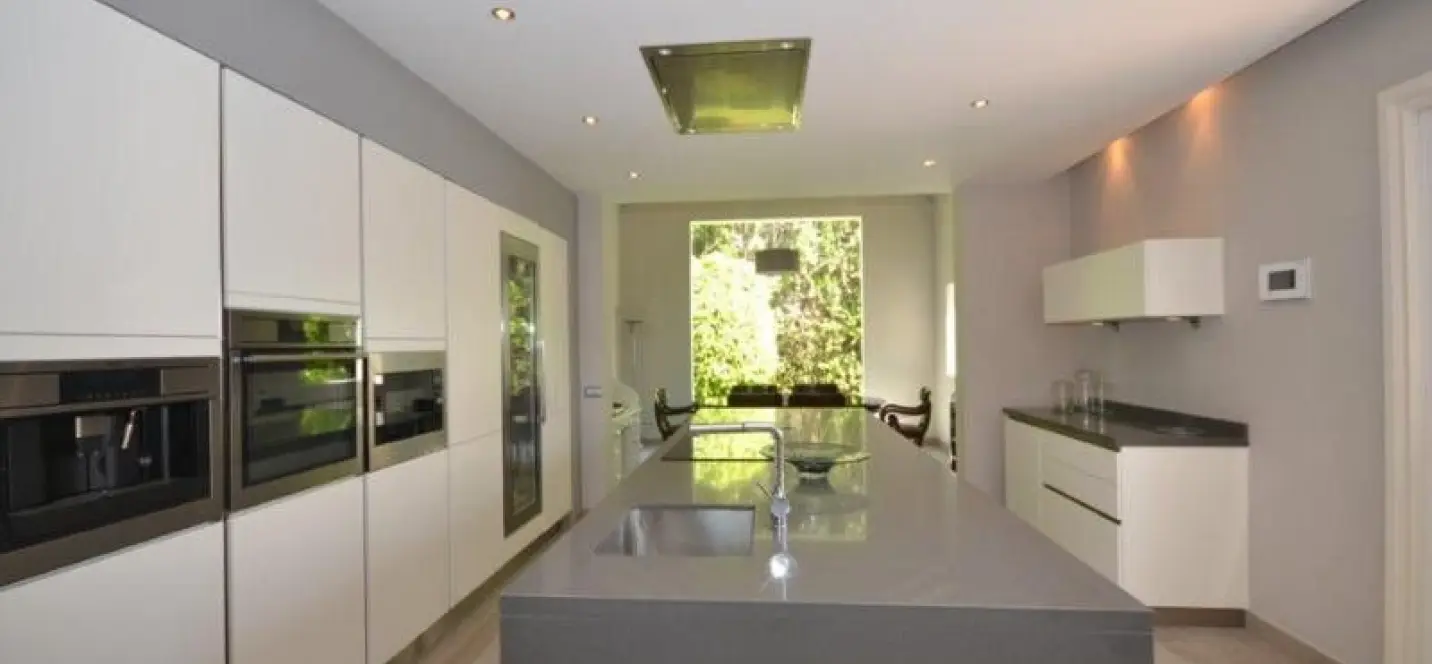 Venta de villa independiente en Guadalmina Baja 4