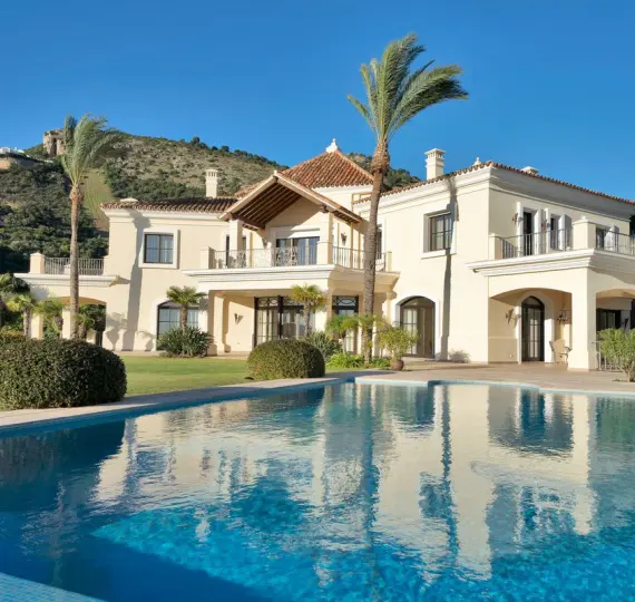 Продажа  отдельно стоящей виллы в Benahavís