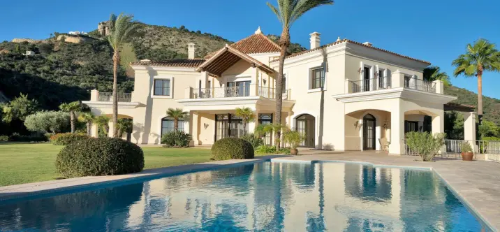 Продажа  отдельно стоящей виллы в Benahavís 0