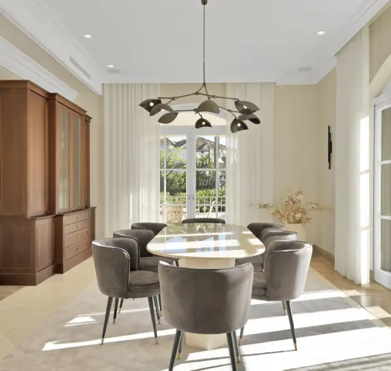 Продажа  отдельно стоящей виллы в Benahavís