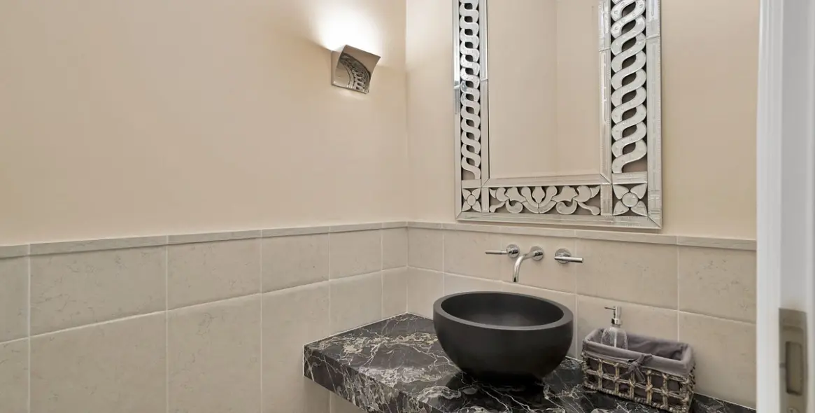 Продажа  отдельно стоящей виллы в Benahavís 27