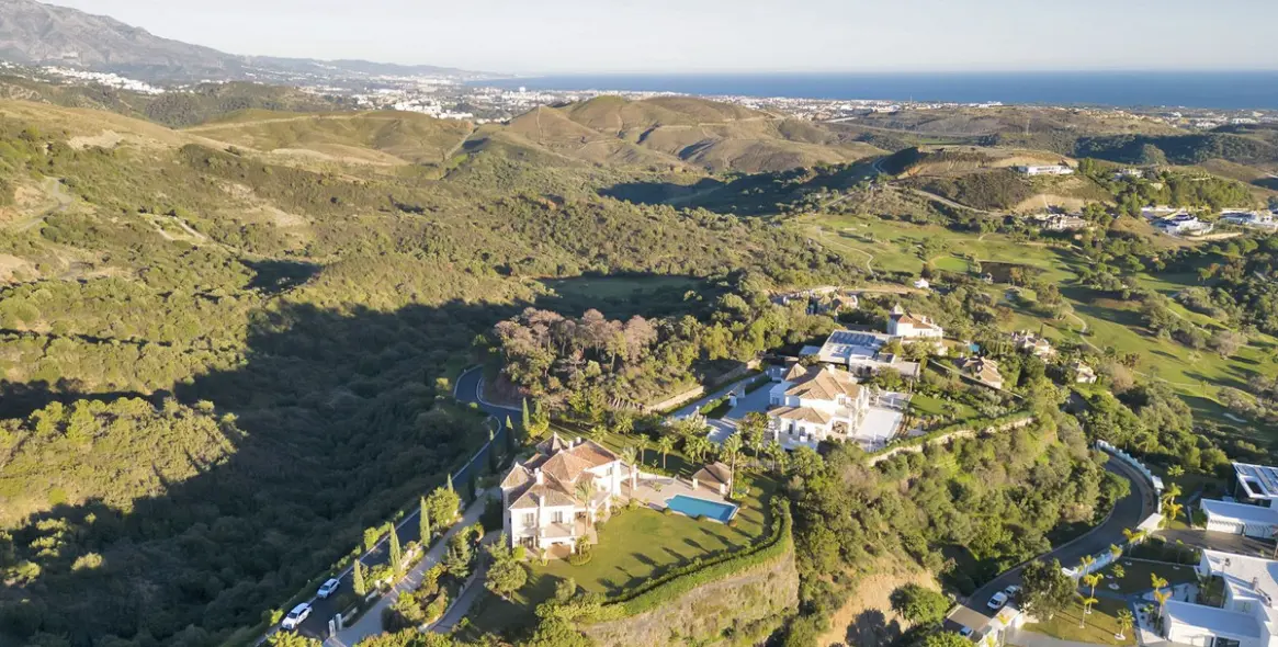 Продажа  отдельно стоящей виллы в Benahavís 42