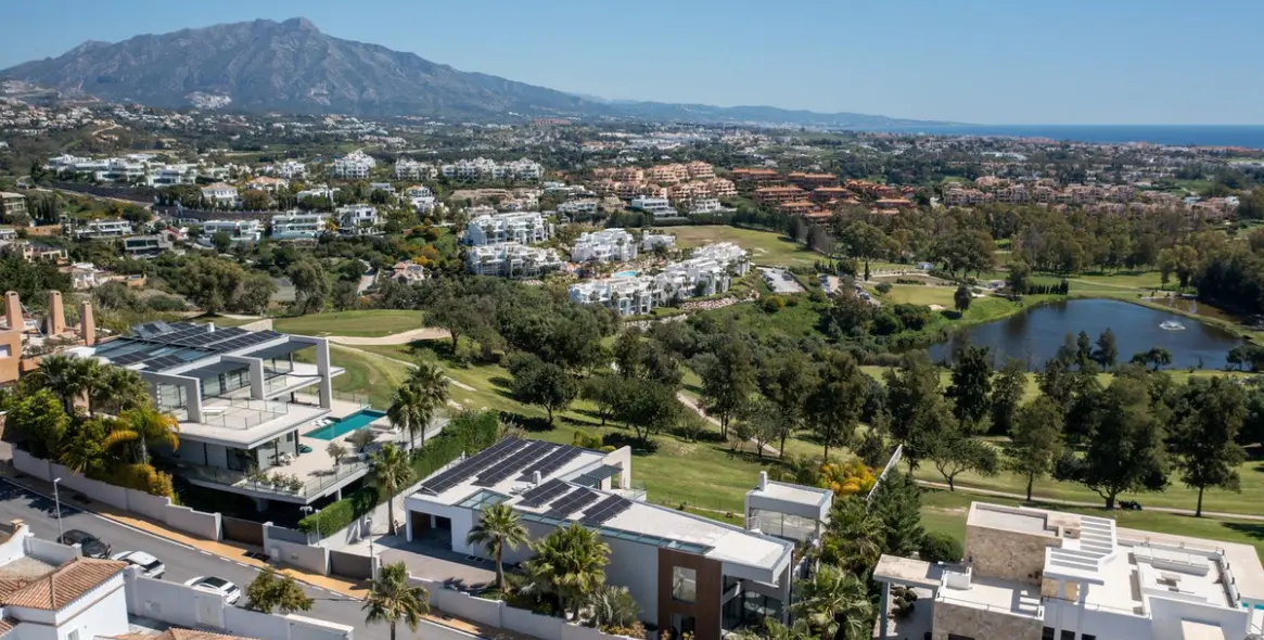 Продажа  отдельно стоящей виллы в Benahavís 2