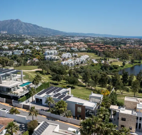 Продажа  отдельно стоящей виллы в Benahavís