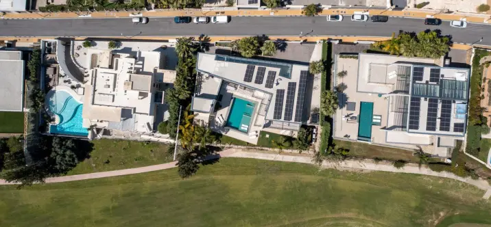 Продажа  отдельно стоящей виллы в Benahavís 2