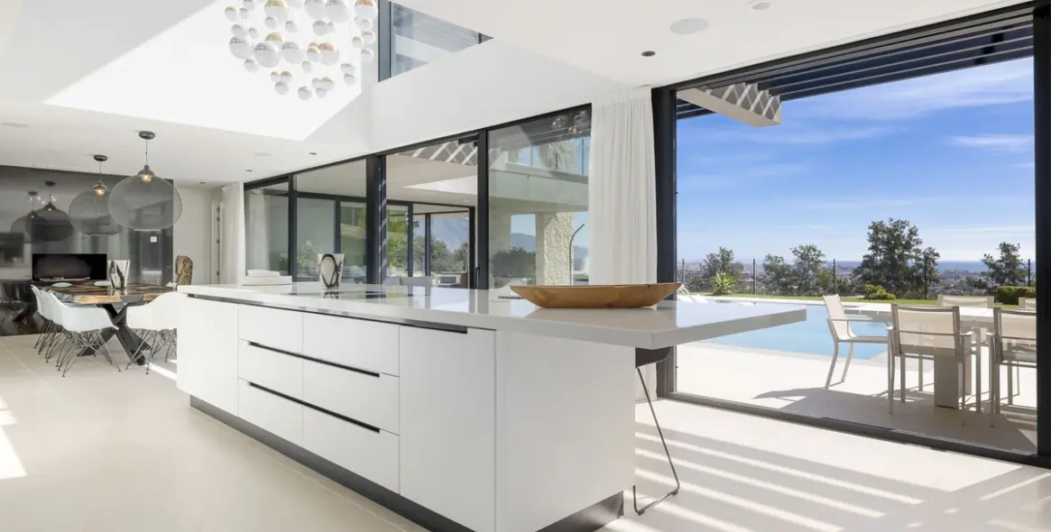 Продажа  отдельно стоящей виллы в Benahavís 14