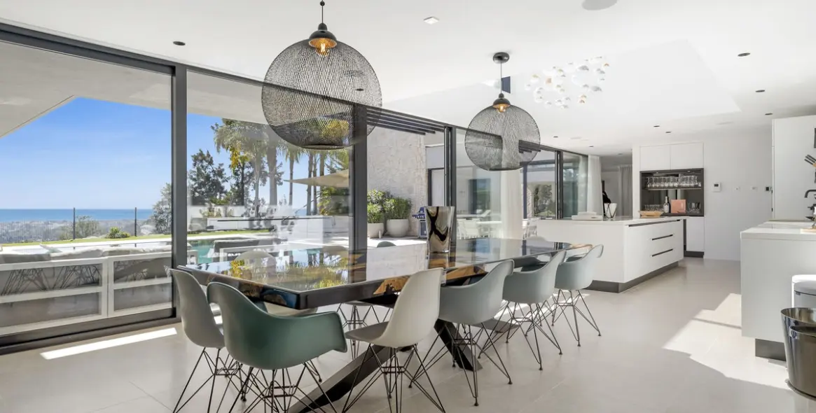 Продажа  отдельно стоящей виллы в Benahavís 16