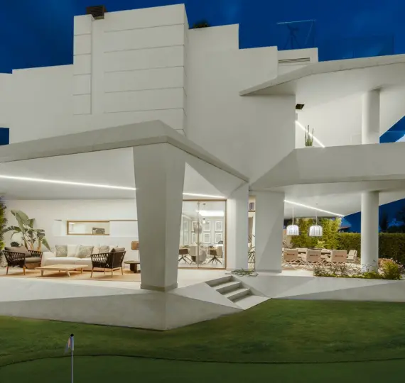 Дом на две семьи R5208745