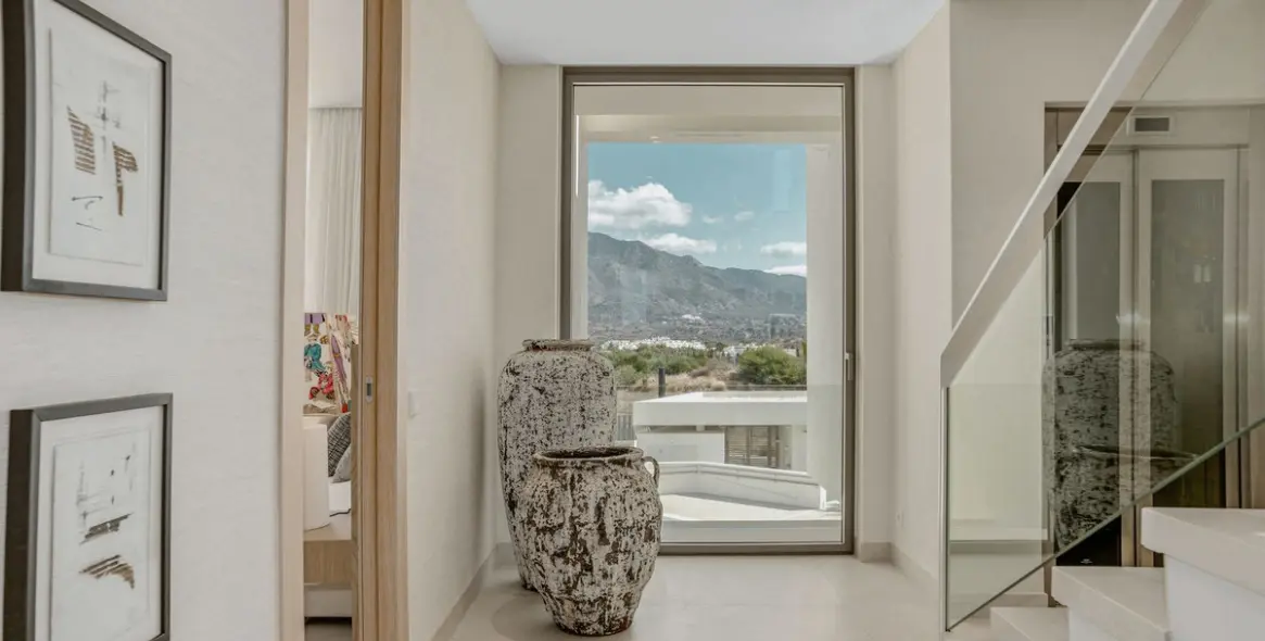 Продажа дома на две семьи в Nueva Andalucía (район Nueva Andalucía) 15