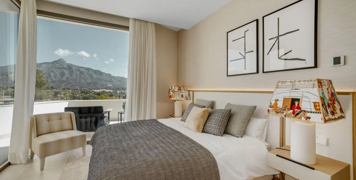 Продажа дома на две семьи в Nueva Andalucía (район Nueva Andalucía) 16