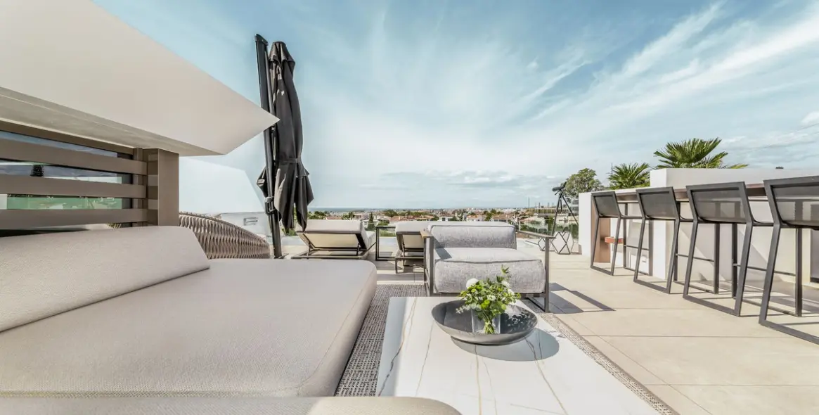 Sale of semi-detached house in Nueva Andalucía 32