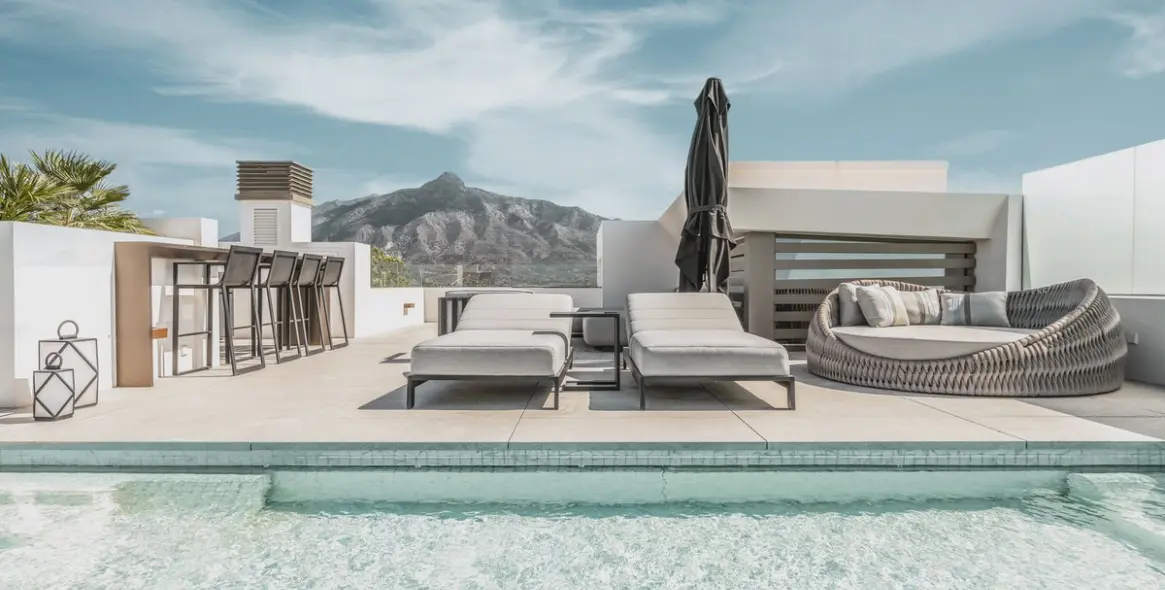 Sale of semi-detached house in Nueva Andalucía 33
