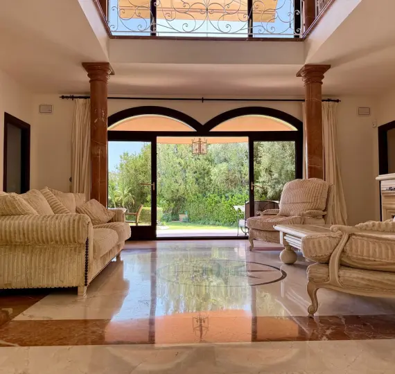 Villa independiente R5079865