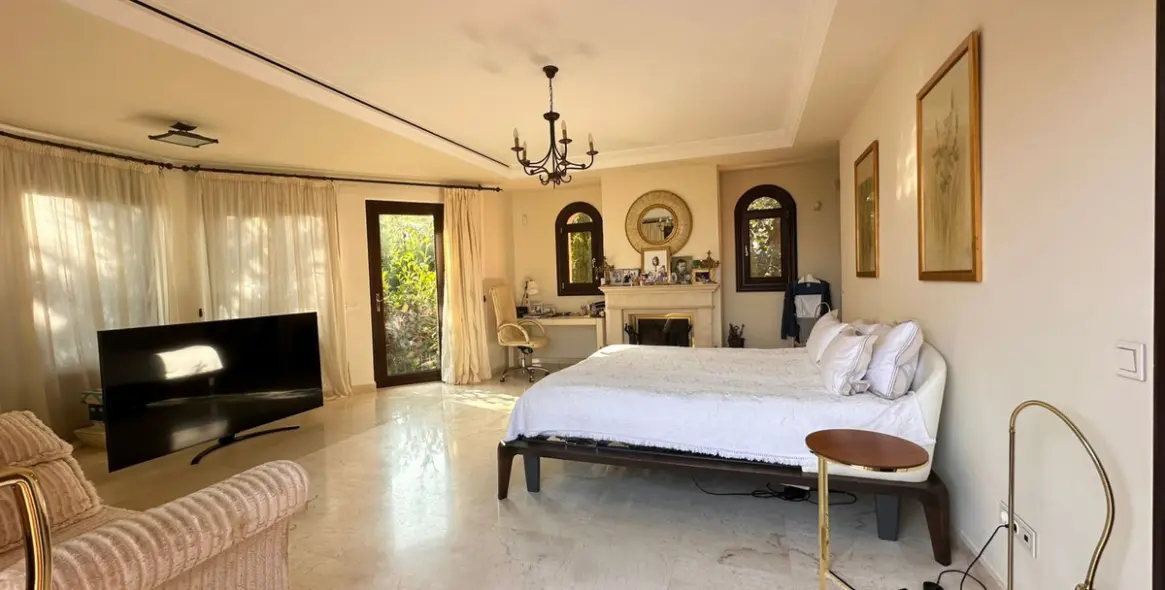 Продажа  отдельно стоящей виллы в Marbella (район Sierra Blanca) 9