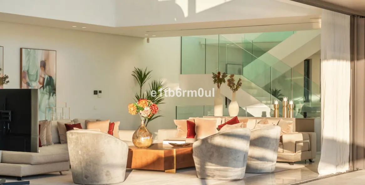 Продажа  отдельно стоящей виллы в La Quinta 2