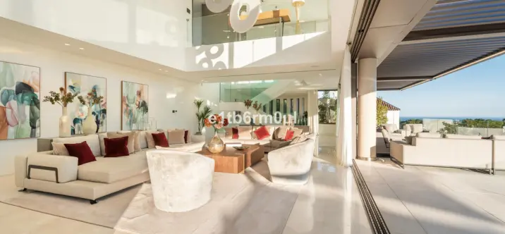 Venta de villa independiente en La Quinta 2