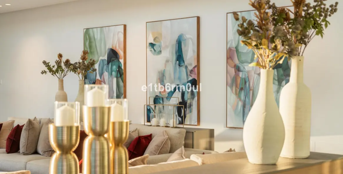 Sale of detached villa in La Quinta 15