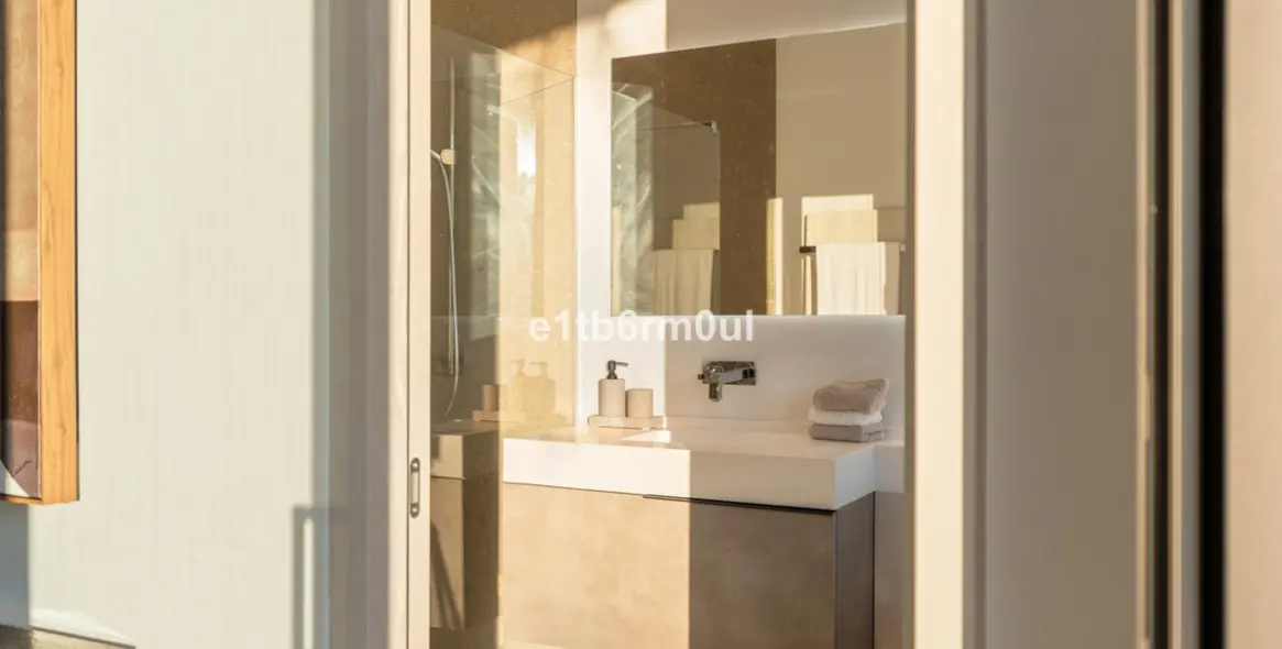 Продажа  отдельно стоящей виллы в La Quinta 47