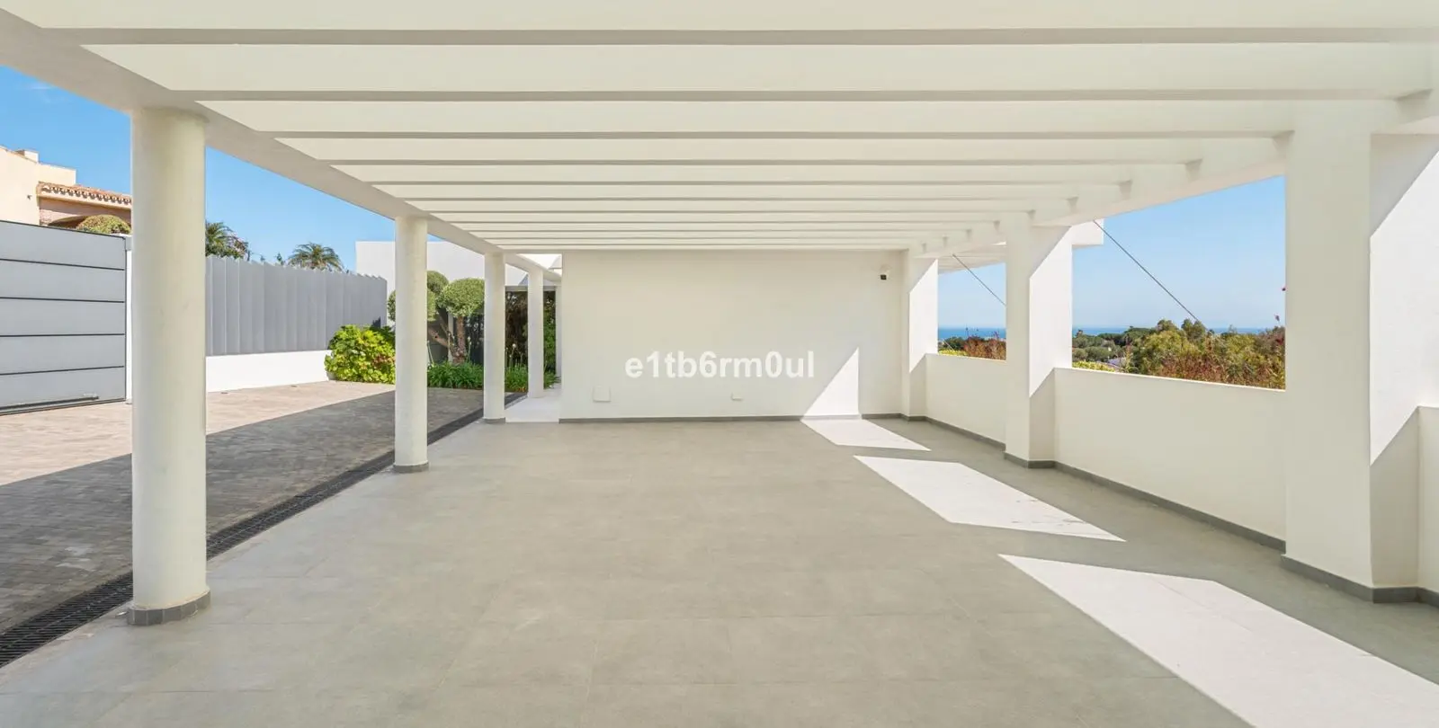 Sale of detached villa in La Quinta 57