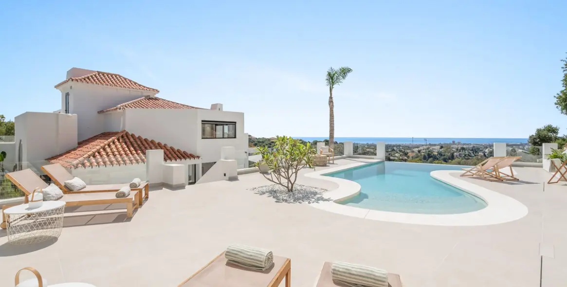 Venta de villa independiente en Nueva Andalucía 3