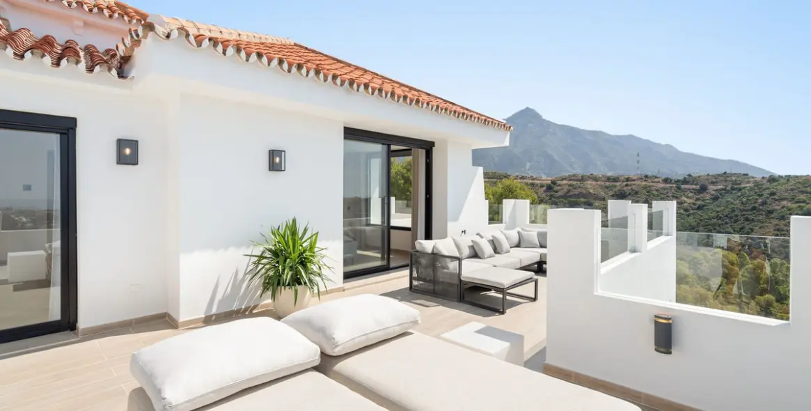 Продажа  отдельно стоящей виллы в Nueva Andalucía 34