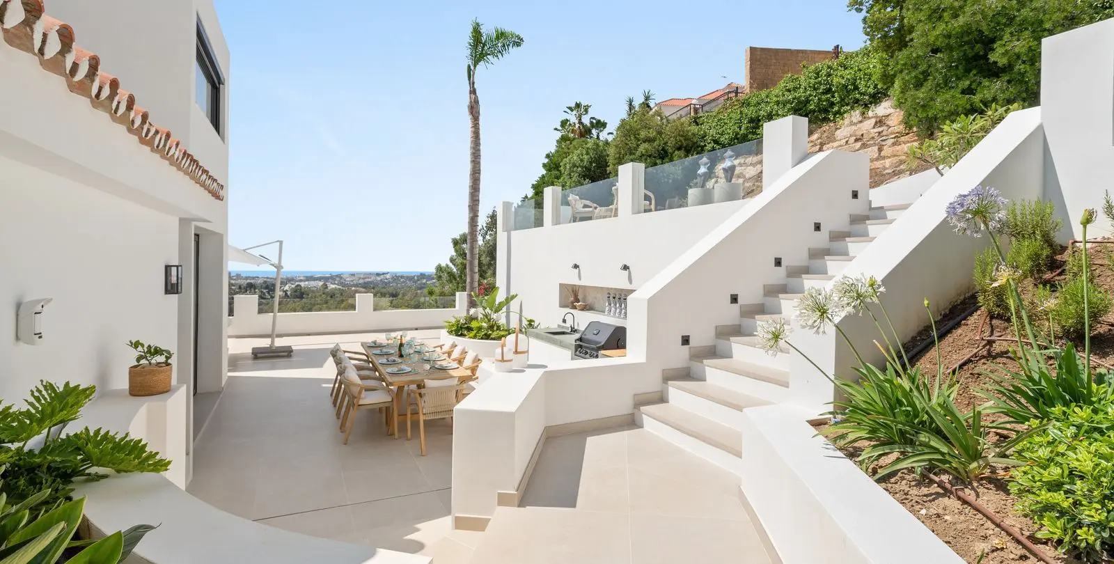 Sale of detached villa in Nueva Andalucía 12
