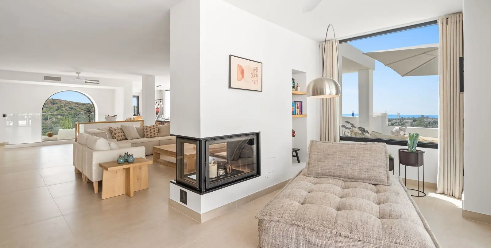 Sale of detached villa in Nueva Andalucía 23