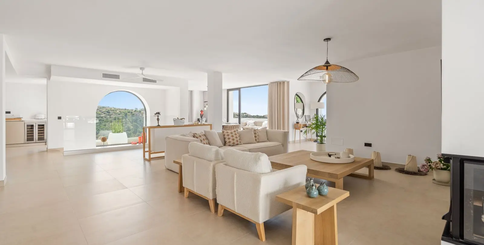 Sale of detached villa in Nueva Andalucía 25