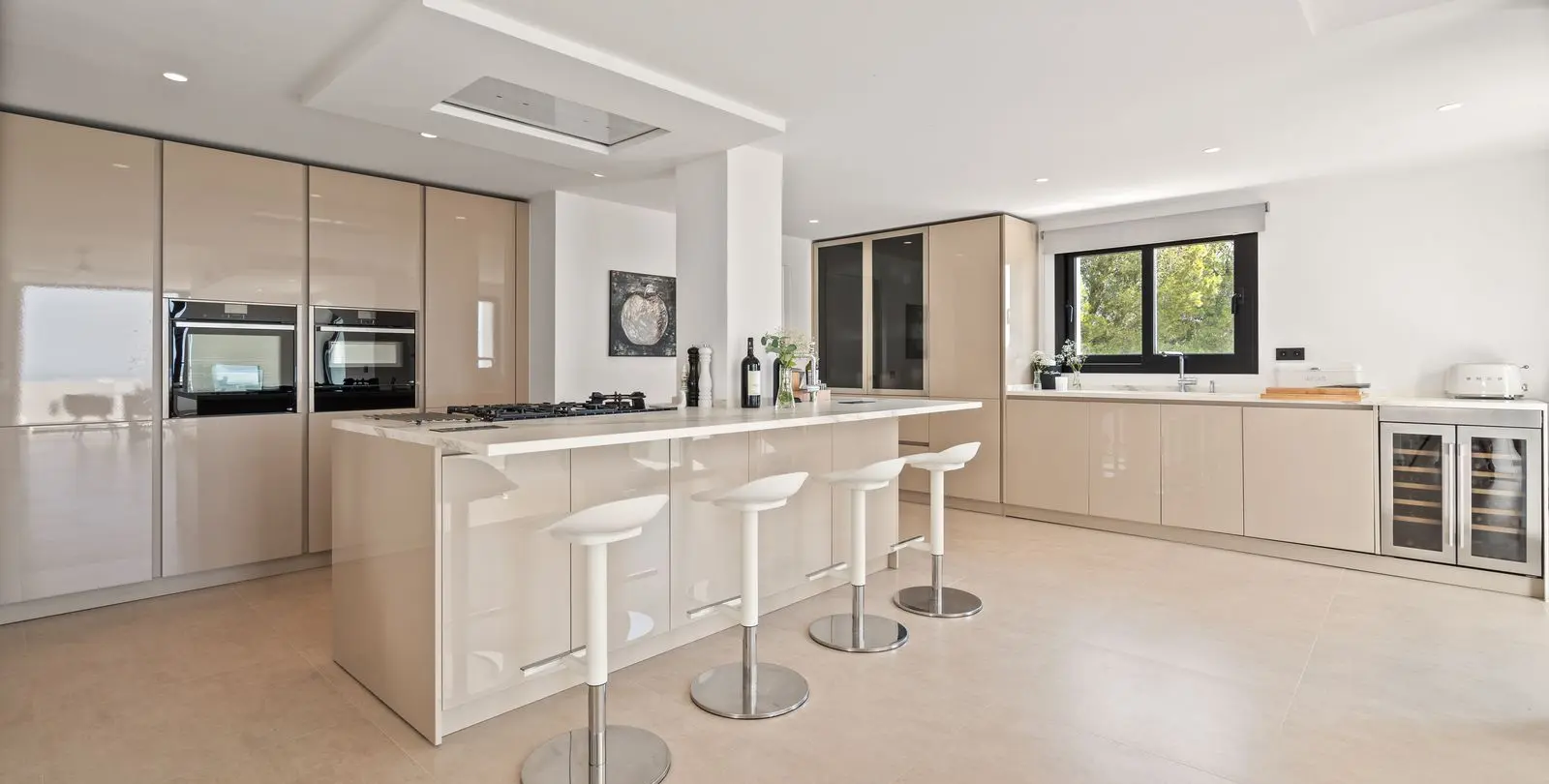 Sale of detached villa in Nueva Andalucía 26