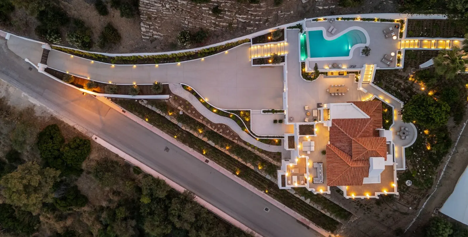 Sale of detached villa in Nueva Andalucía 59