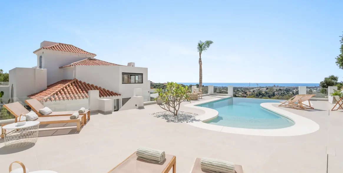 Venta de villa independiente en Nueva Andalucía 2