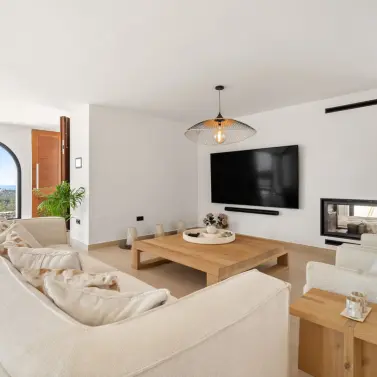 Venta de villa independiente en Nueva Andalucía