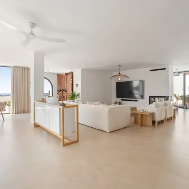 Venta de villa independiente en Nueva Andalucía