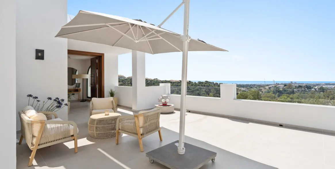 Venta de villa independiente en Nueva Andalucía 9