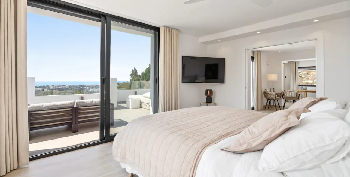 Venta de villa independiente en Nueva Andalucía 19