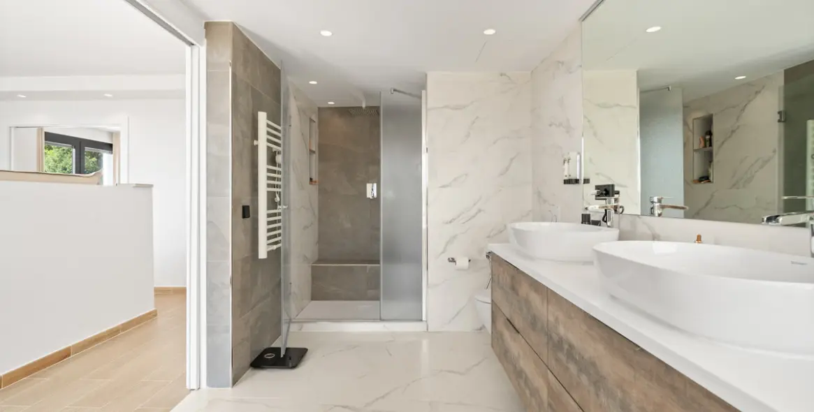 Продажа  отдельно стоящей виллы в Nueva Andalucía 23