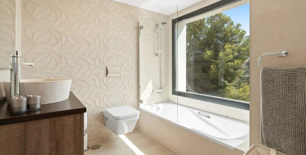 Продажа  отдельно стоящей виллы в Nueva Andalucía 28