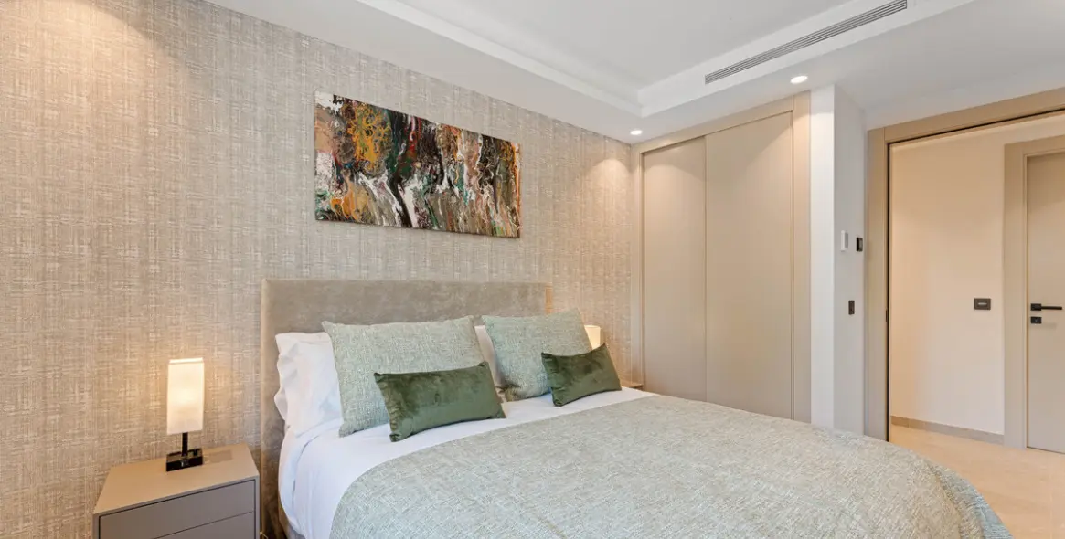 Venta de villa independiente en Nueva Andalucía 19