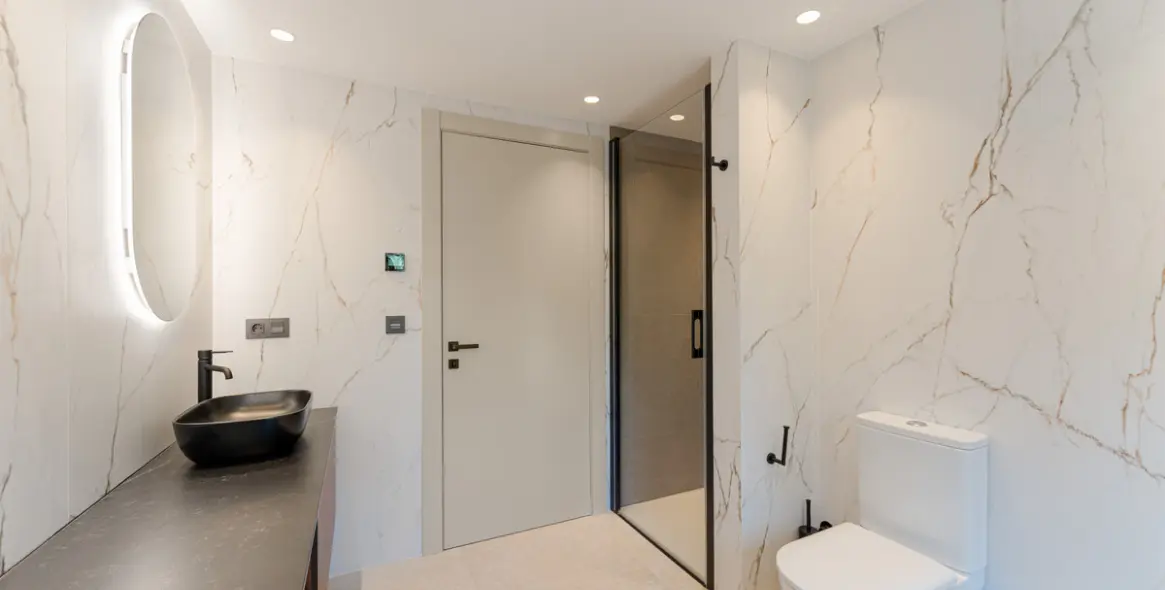 Venta de villa independiente en Nueva Andalucía 20