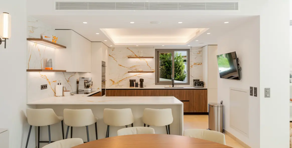 Venta de villa independiente en Nueva Andalucía 10