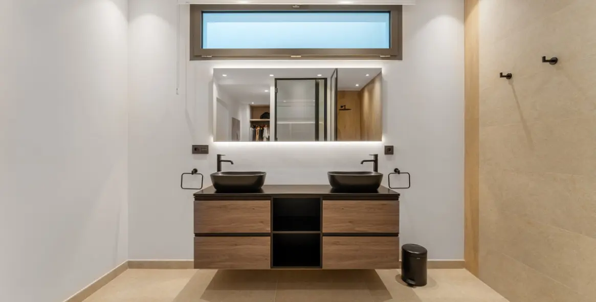 Sale of detached villa in Nueva Andalucía 28